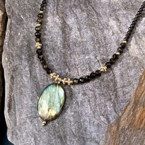 collier labradorite femme belle de lune