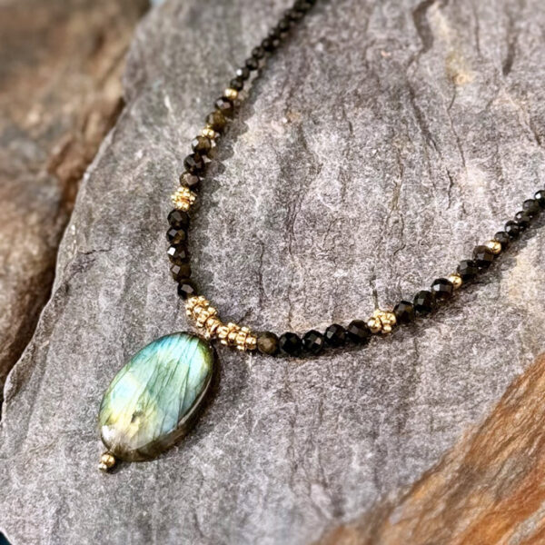 collier labradorite femme belle de lune