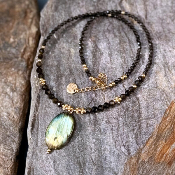 collier labradorite femme belle de lune